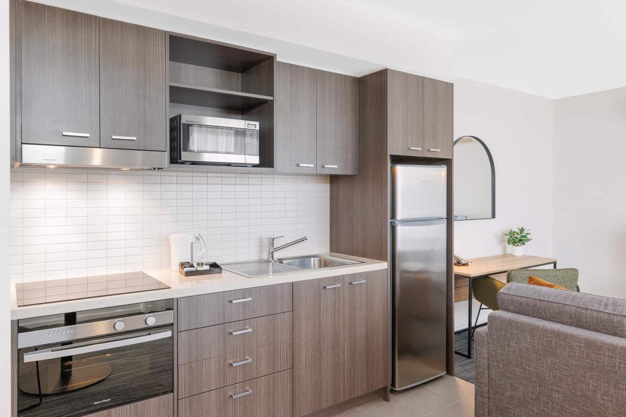 Quest Caroline Springs Aparthotel Bagian luar foto