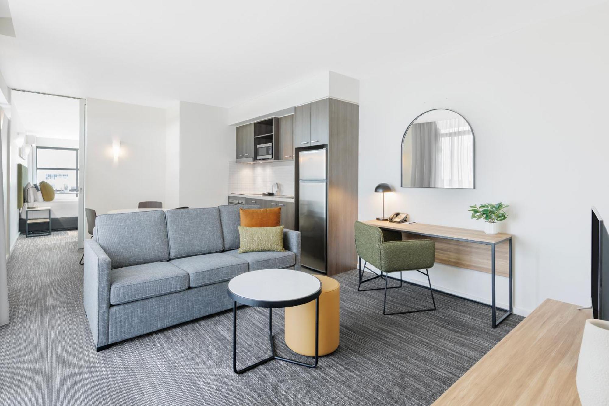 Quest Caroline Springs Aparthotel Bagian luar foto