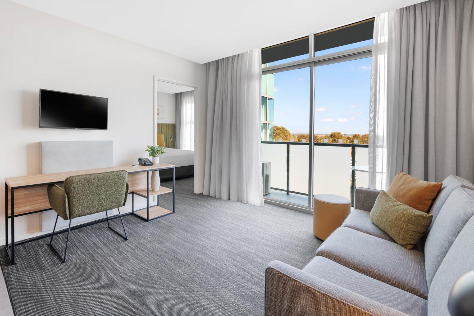Quest Caroline Springs Aparthotel Bagian luar foto