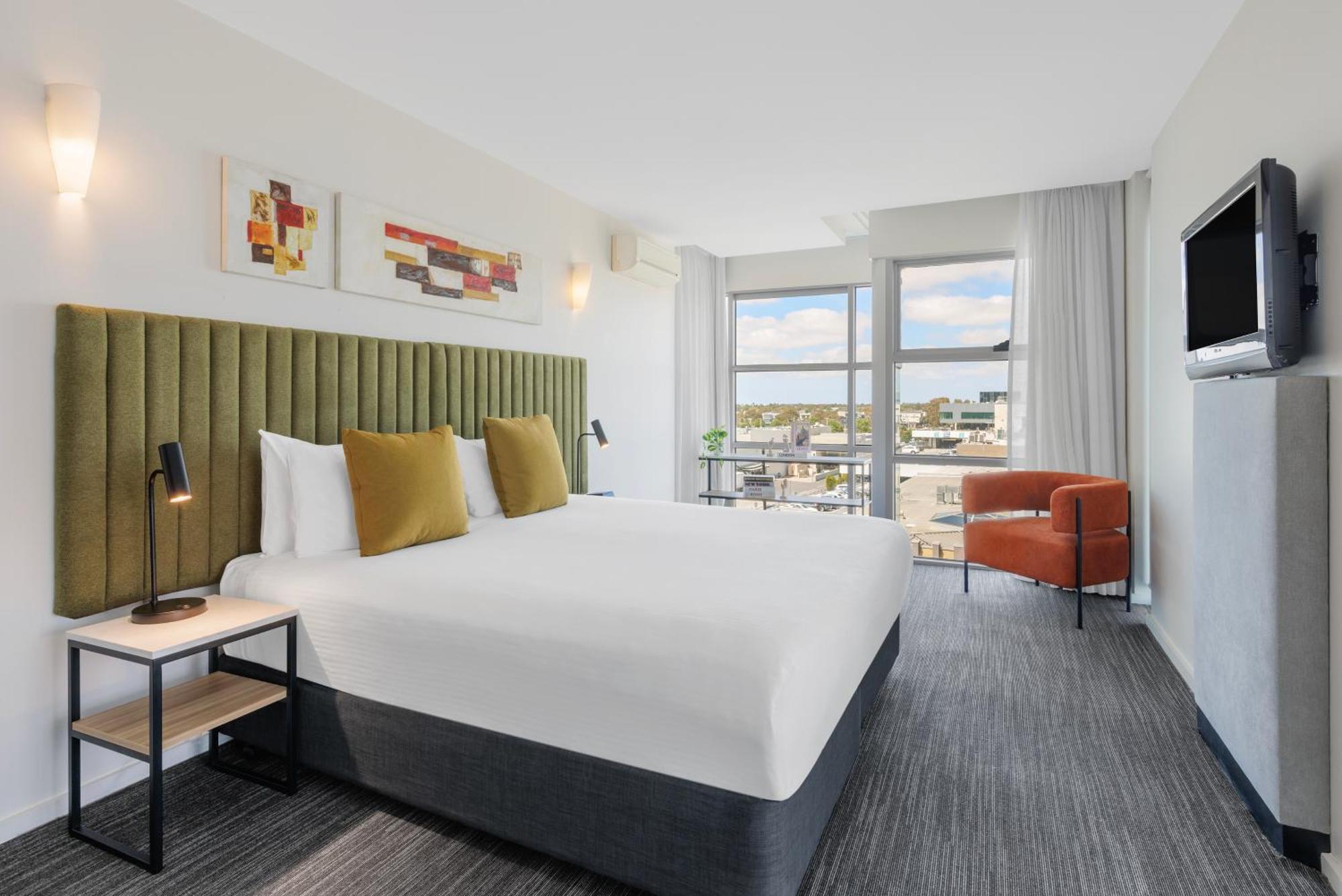 Quest Caroline Springs Aparthotel Bagian luar foto