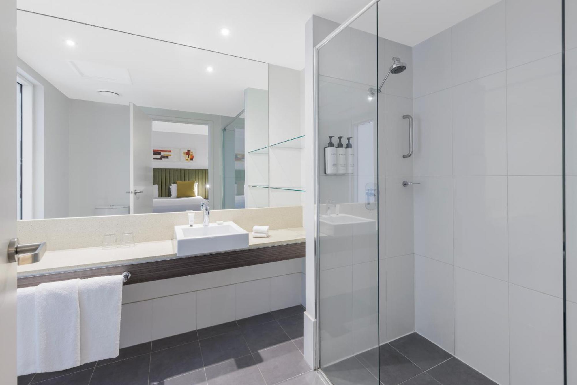 Quest Caroline Springs Aparthotel Bagian luar foto