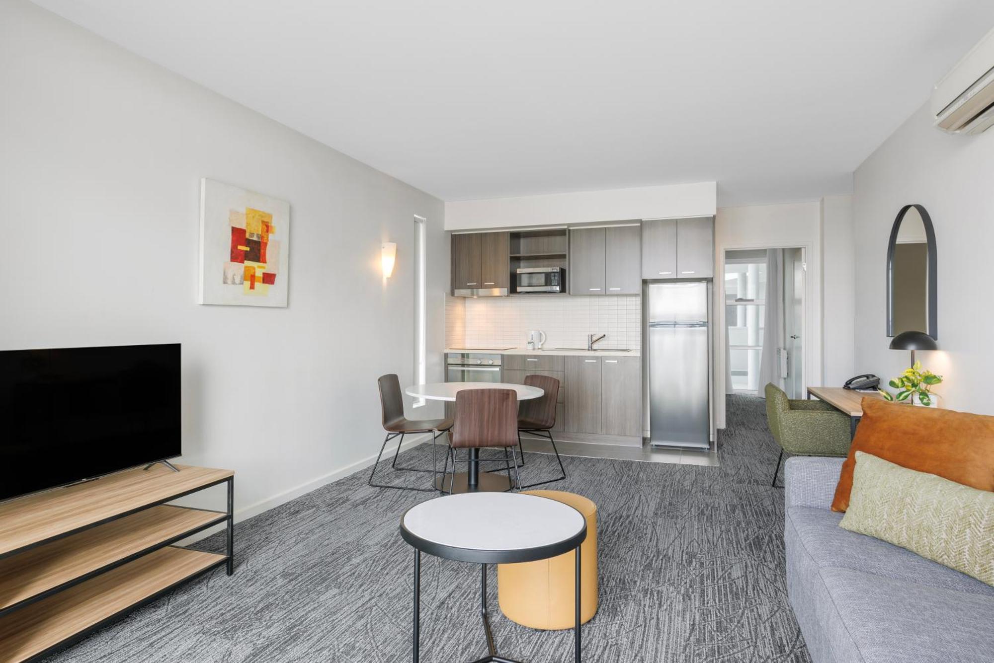 Quest Caroline Springs Aparthotel Bagian luar foto